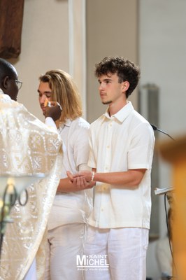 1e communion 145