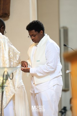 1e communion 152