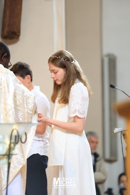 1e communion 158