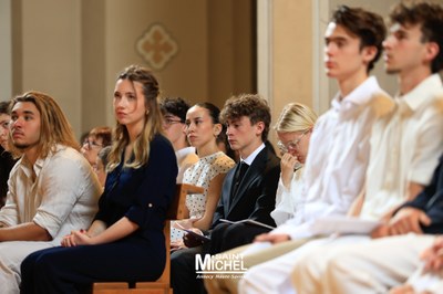 1e communion 61