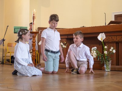 2024 1e communion 9h (15)
