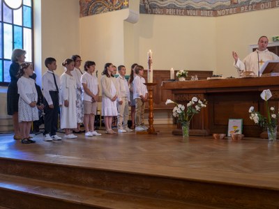 2024 1e communion 9h (32)