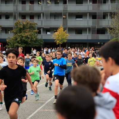 cross 10