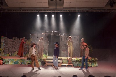 2024_theatre 4-3_troupe 3e (15).jpg