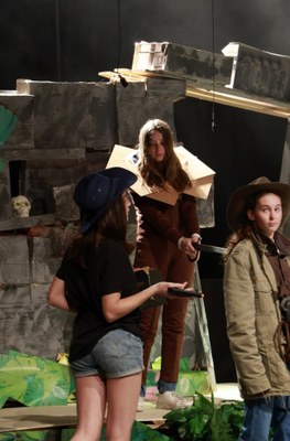 2024_theatre 4-3_troupe 4e (13).jpg