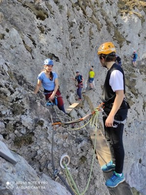 Montagne 2e_via-ferrata_rocher-du-cornillon_2021 (2).jpg