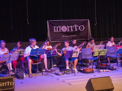 spectacle eveil musical et classe guitare_20230623 (18).jpg