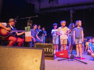 spectacle eveil musical et classe guitare_20230623 (6).jpg